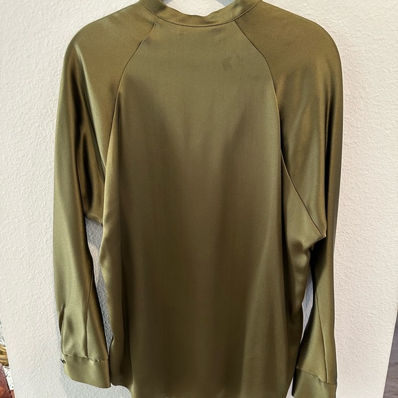 Vince silk charmeuse blouse NWT olive - Picture 2 of 7